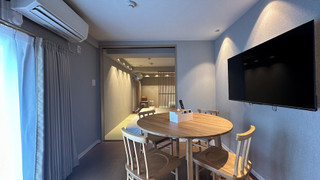 シティ 4 人部屋