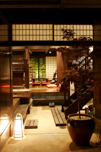 4．築150年の邸宅の中、石釜の本格ピザがいただける「竈炙ビストロ 松島亭」1844901