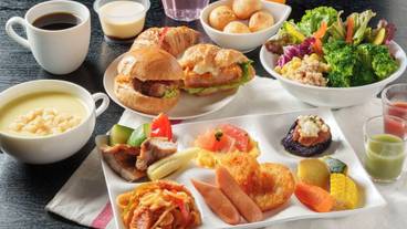 朝食ビュッフェ / 10