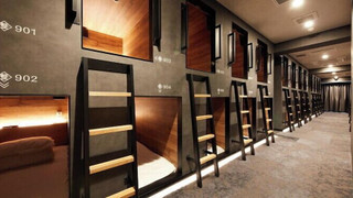 カプセルルーム2室 上段 男性用ドミトリー 禁煙