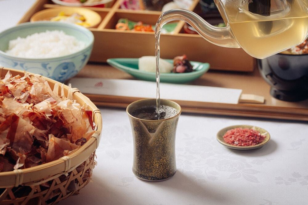 朝食