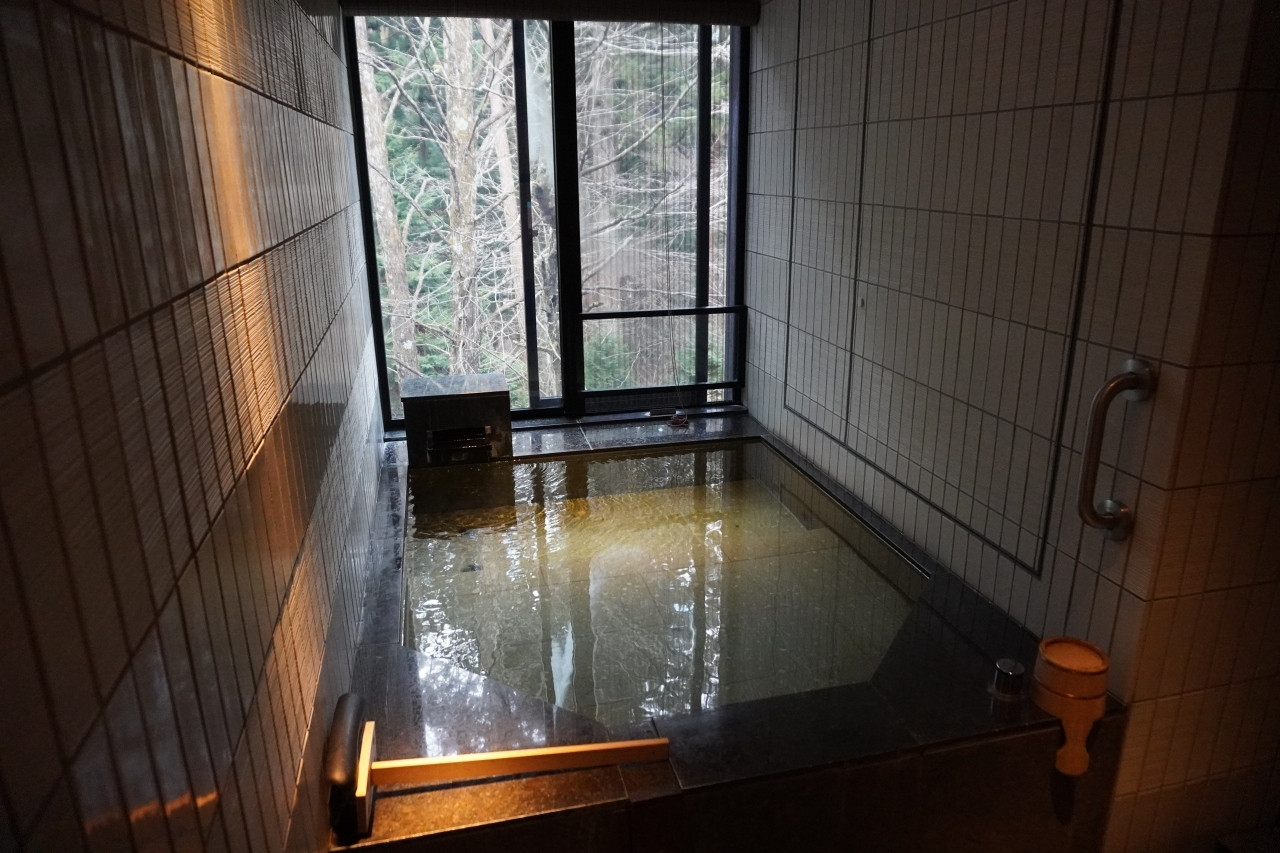 気品あふれる空間で、彼と贅沢な時間を過ごそう！3998009