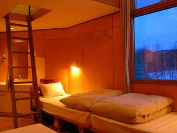 12.ユニークな形が特徴のデザイナーズホステル「屈斜路原野 ユースゲストハウス」3656873