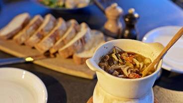 食事・飲み物 / 12