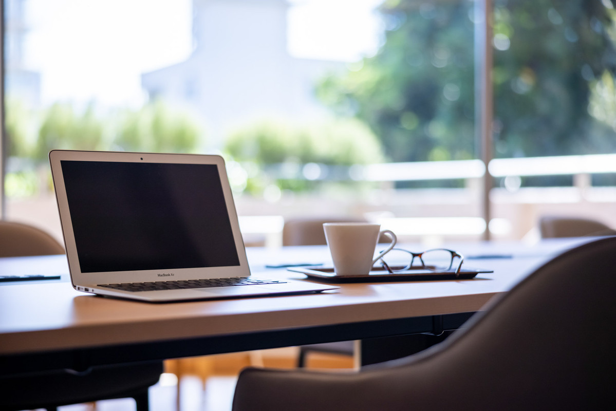 ライブラリーラウンジ内ワークスペース(例2)