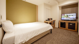 ラージダブル（ハイダーベッド付き）禁煙