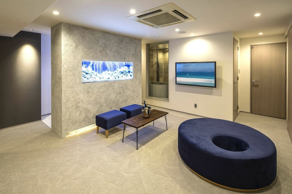 7. 光るバスタブも。気分が上がるデザイナーズ空間「ホテルザグランデ心斎橋」4112751