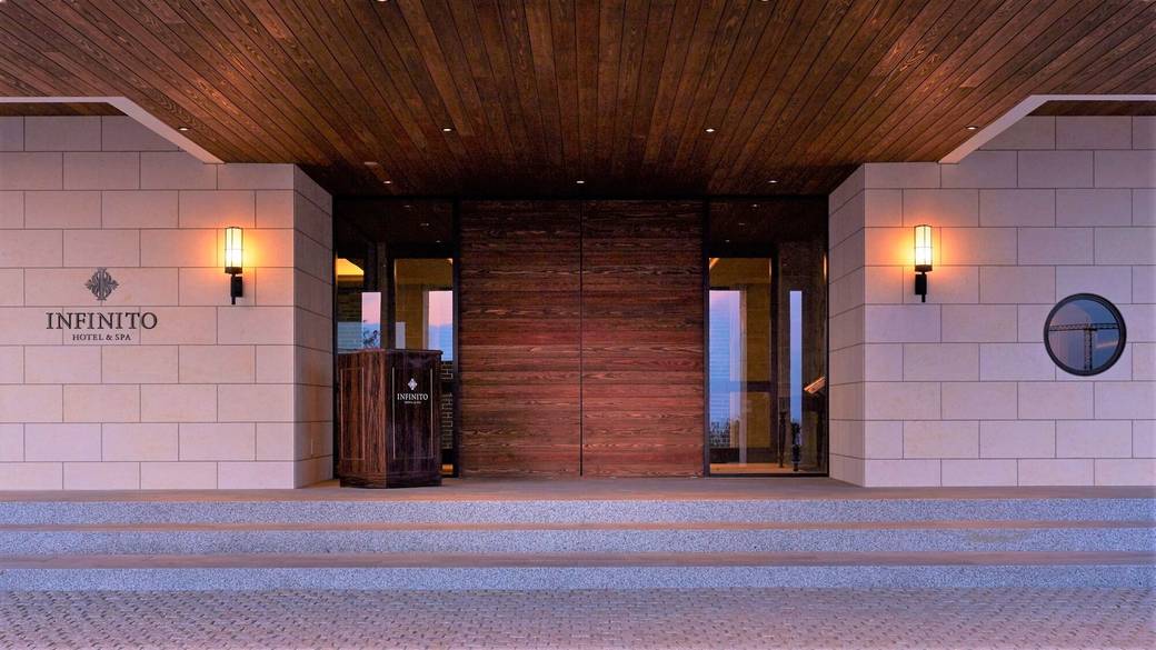 エントランス / 3