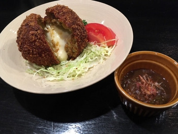「牛もつ二鷹」 料理 77662772 もつカレーコロッケ