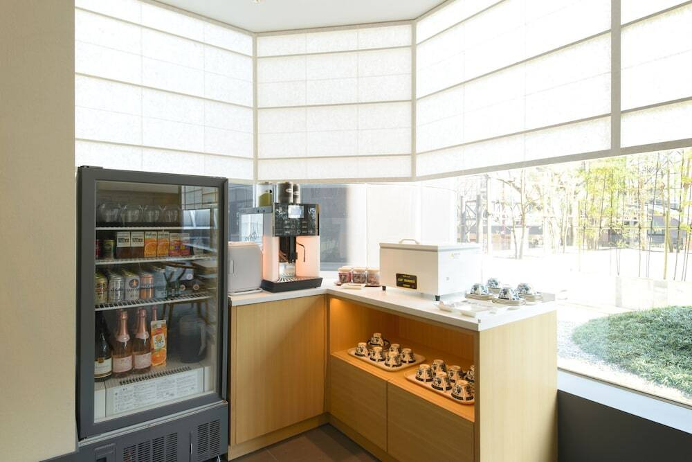 クラブラウンジのドリンクコーナー