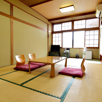 「只見川」が窓から望める落ち着きのある畳のお部屋3977868