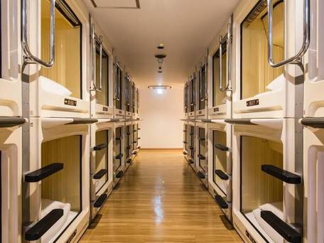 新宿区役所前カプセルホテル / 1