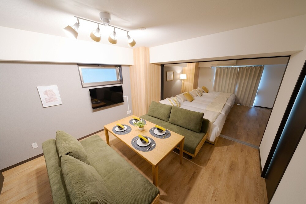 客室内のダイニングエリア