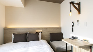 【禁煙】ダブルルーム/16㎡/160㎝幅ベッド1台/2名迄