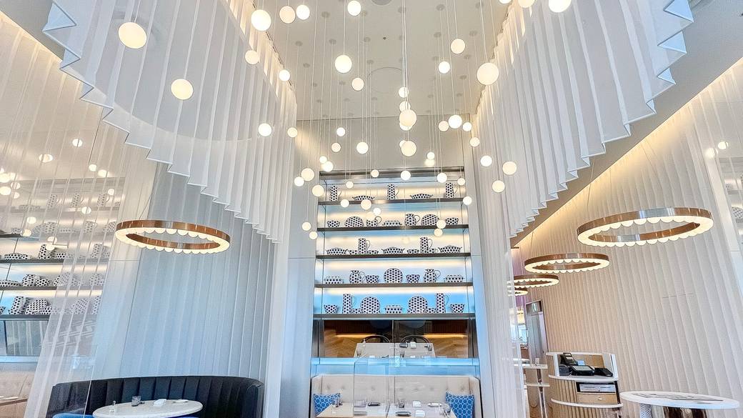 映えるトンネルを抜けて
チェックアウト / 5