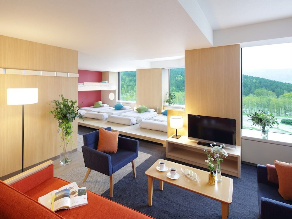 家族みんなで遊べるウエーブプールで夏の思い出いっぱい！4773010