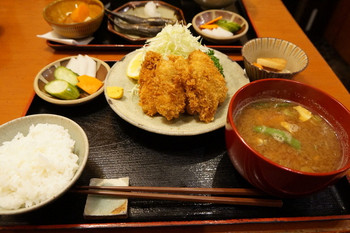 「美松」料理 597602 カキフライ（900円）の定食セット(小ごはん＋550円)
