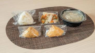 食事・飲み物 / 1