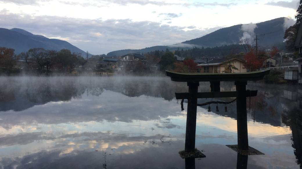 金鱗湖の朝霧 / 1