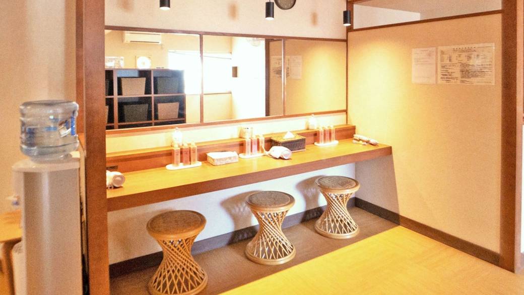 大浴場脱衣所 / 2