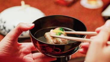 月替わり会席のお椀 / 5