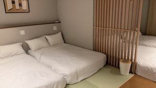 シティ 4 人部屋