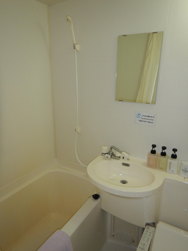 お部屋もユニットバスも綺麗に清掃されています…