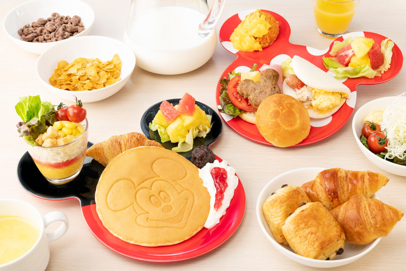 ミッキーやミニーがお出迎え♡パークの世界観たっぷり3558783