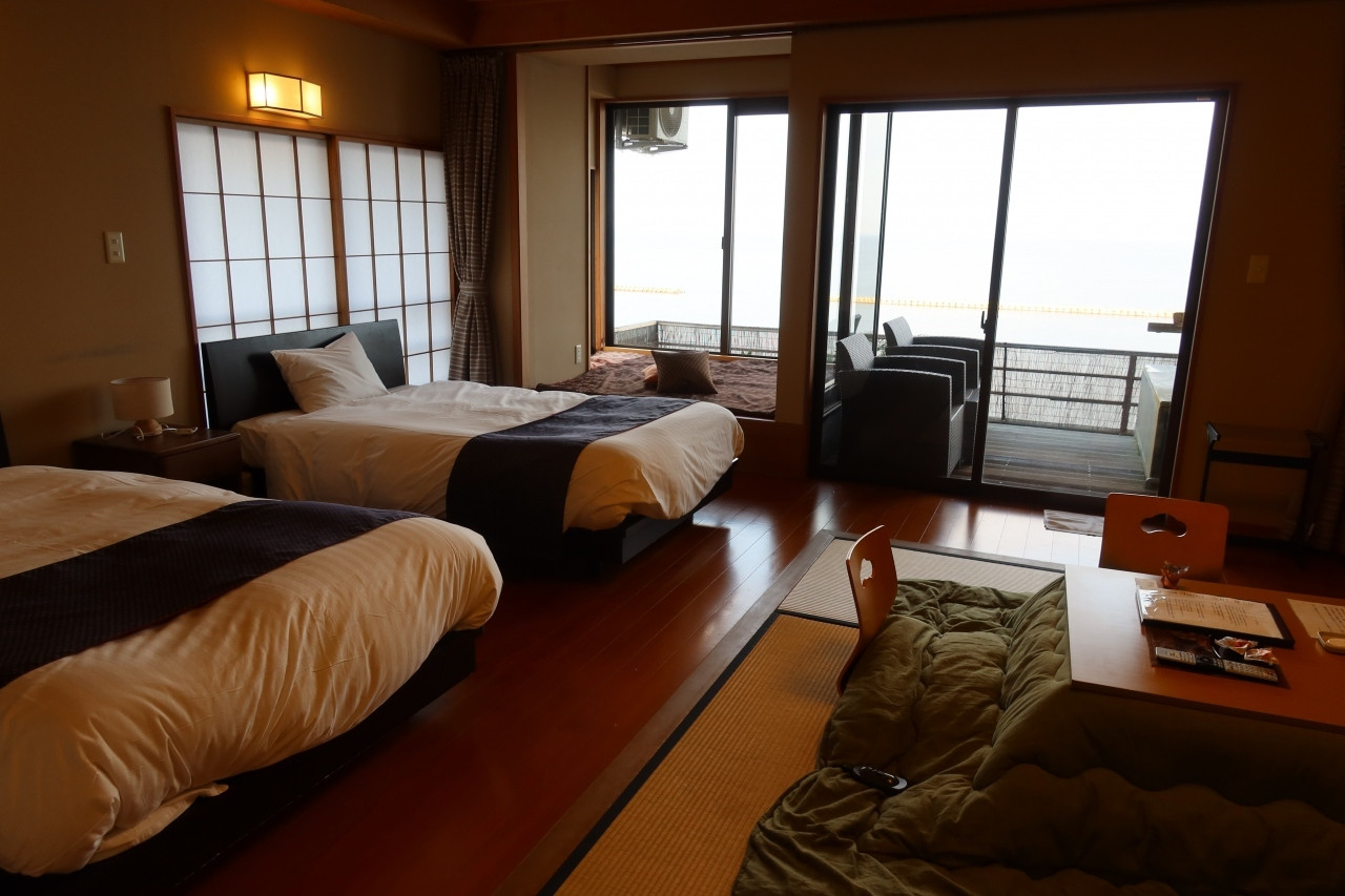 露天風呂付き客室で過ごすカップル向けのプランがある宿3977617