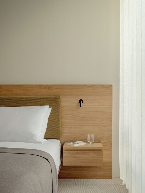 スタンダード ベッドサイド