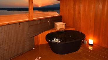 屋外スパ浴槽 / 1