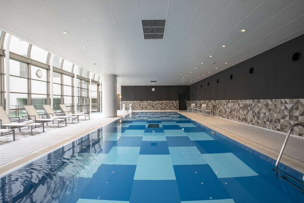 ゆったりとした和室や子供も利用可能な屋内プールが♡3493312