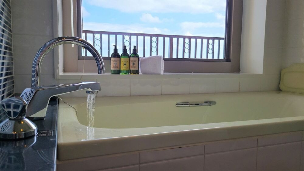 天然温泉を活かしたスパ・エステが充実♩沖縄らしい癒しを感じて4244204