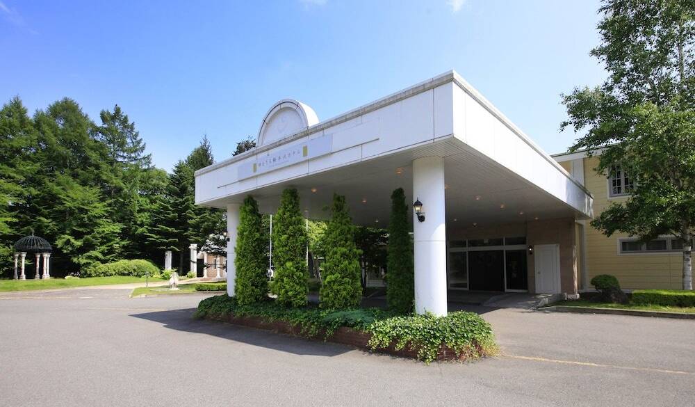 エレガントなロビーが
お出迎え / 2