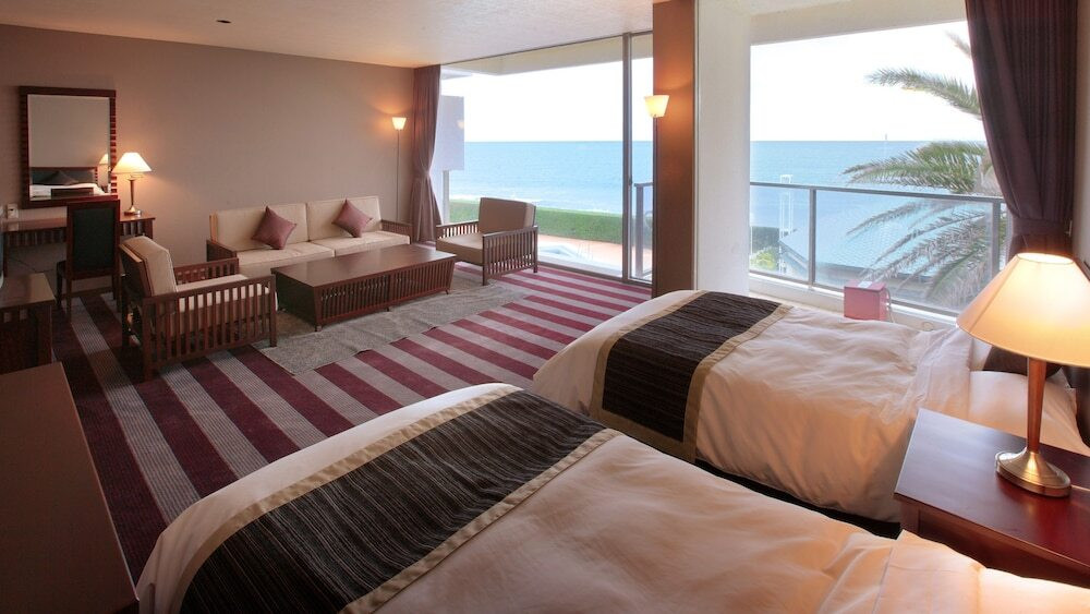 夕暮れのカクテルタイムは、露天風呂付き客室でゆったりと4053243