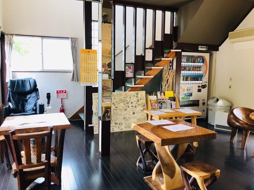 ロビーラウンジ