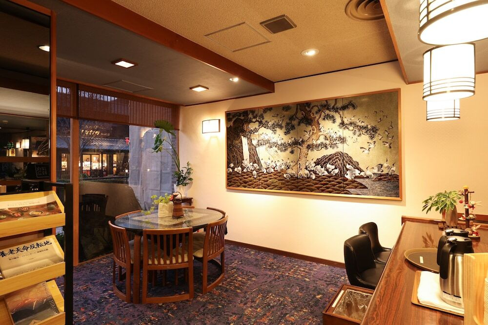 ロビーラウンジ