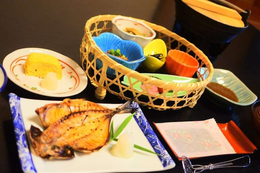 一人前扱いをちゃんとしてくれる上品な"お子様ランチ"3925411