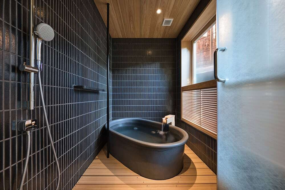 和洋室  若草・羽衣  檜もしくは信楽焼を使用した浴室