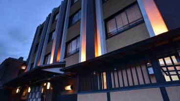 施設の入り口 / 15