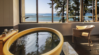 オーシャンビュー半露天風呂 [洋室ツイン] 禁煙