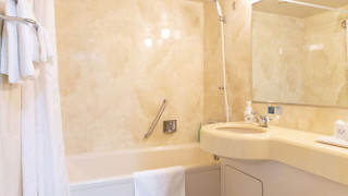 [上層階8～10階] プレミアムツインルーム ダブルベッド 2台 禁煙