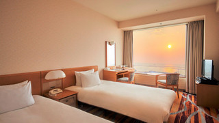 [高層階]ツインルーム シングルベッド 2 台 禁煙