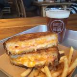 ラシーヌ ファーム トゥー パーク（ラシーヌファームトゥーパーク）