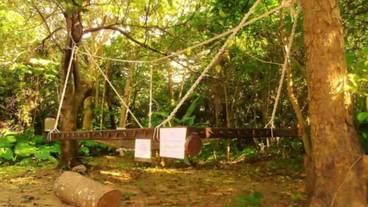 子供用の遊び場 - 屋外 / 1