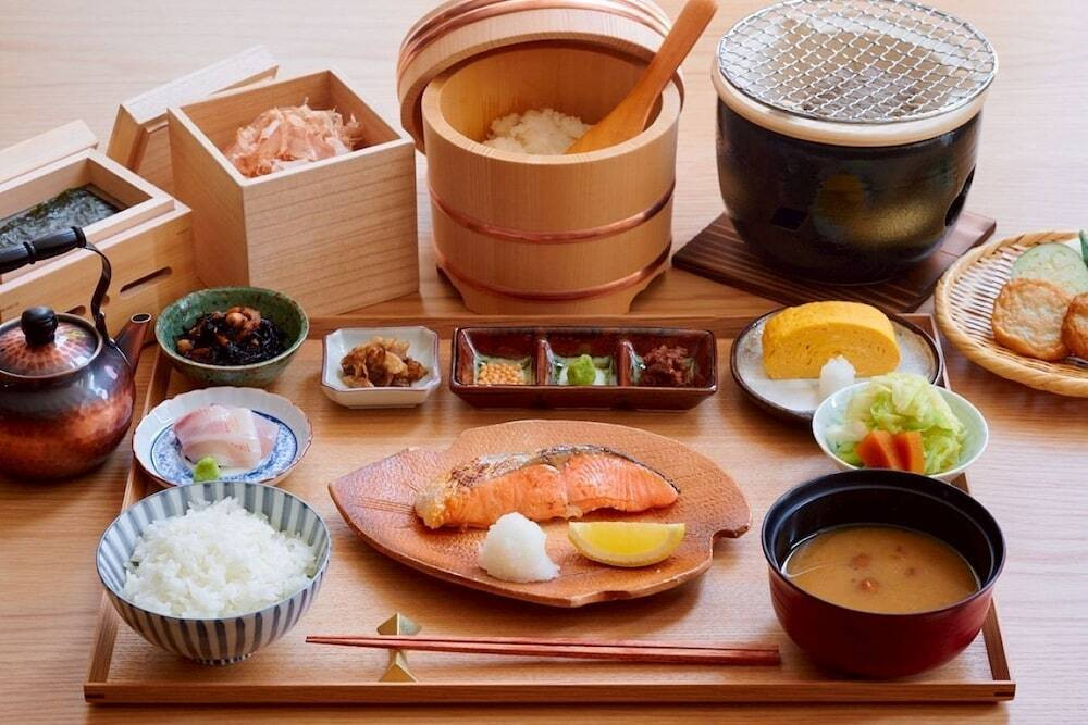 朝食