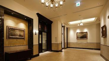 内部エントランス / 2