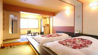 スーペリア ツインルーム ベッド (複数台)