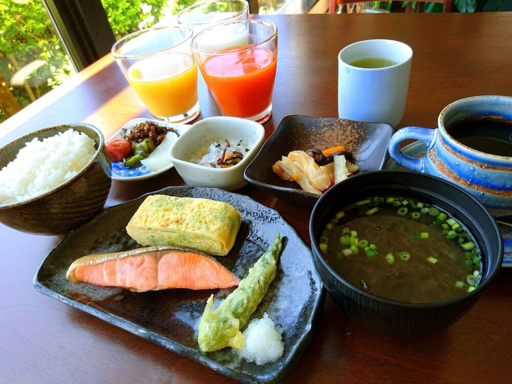 朝食
