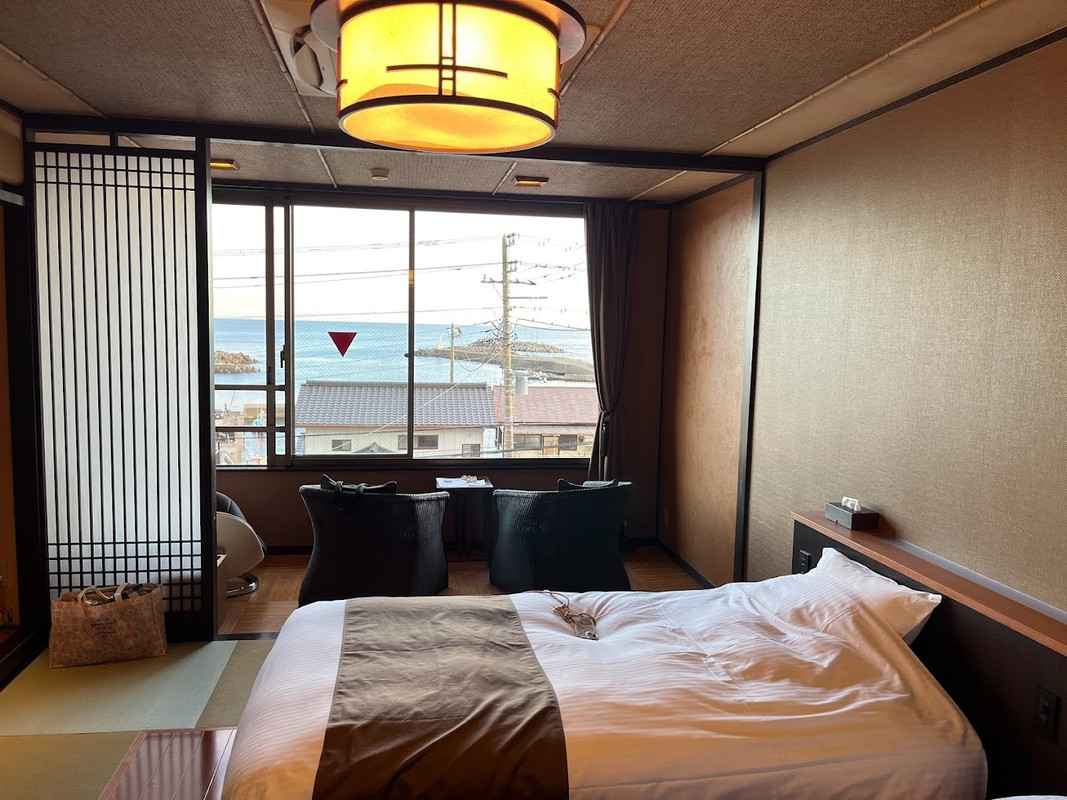 温泉旅館 蓬莱屋（オンセンリョカン ホウライヤリョカン） / 2